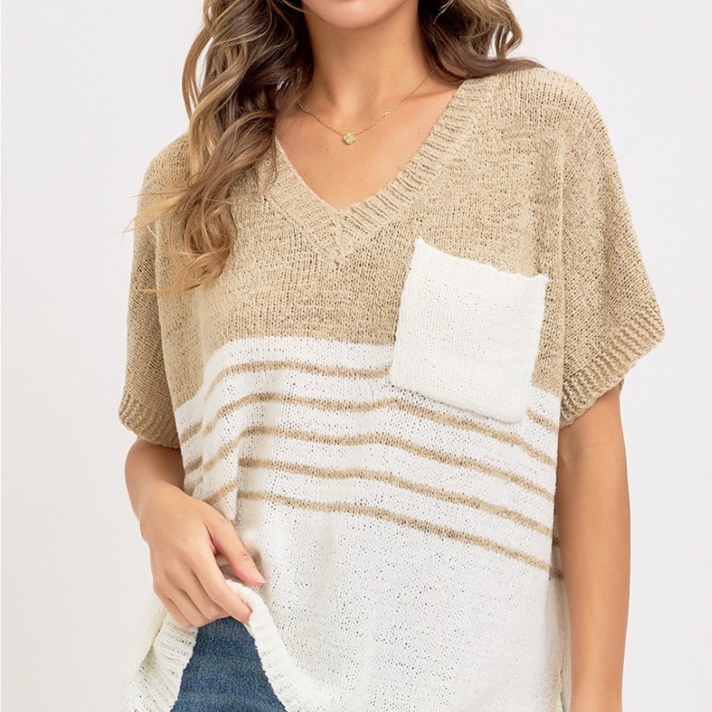 NWT BOUTIQUE_ Women's Beige and White Casual oversized knit top